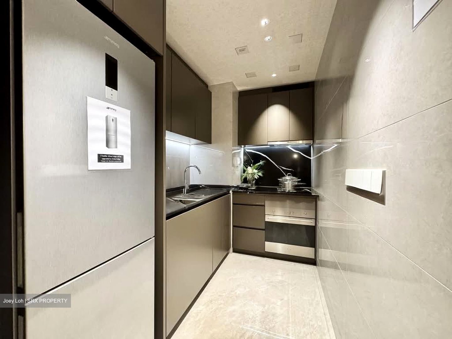 Marina Gardens Lane (D1), Condominium #563262281